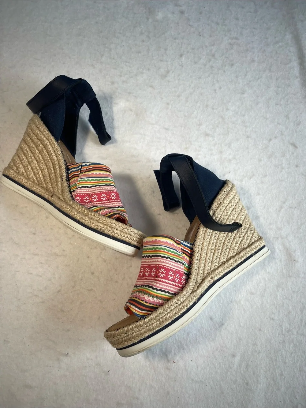TOMS Women’s Colorful Stripe Espadrille Wedge Sandals Ankle Strap Size 9.5